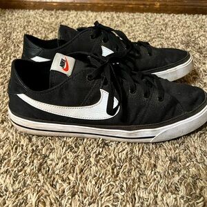 Nike blazer low top size 13